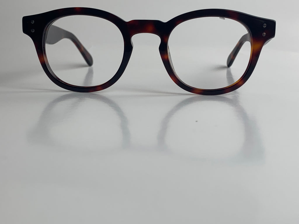 David In Burnt Tortoise:  Fits Medium Size Faces